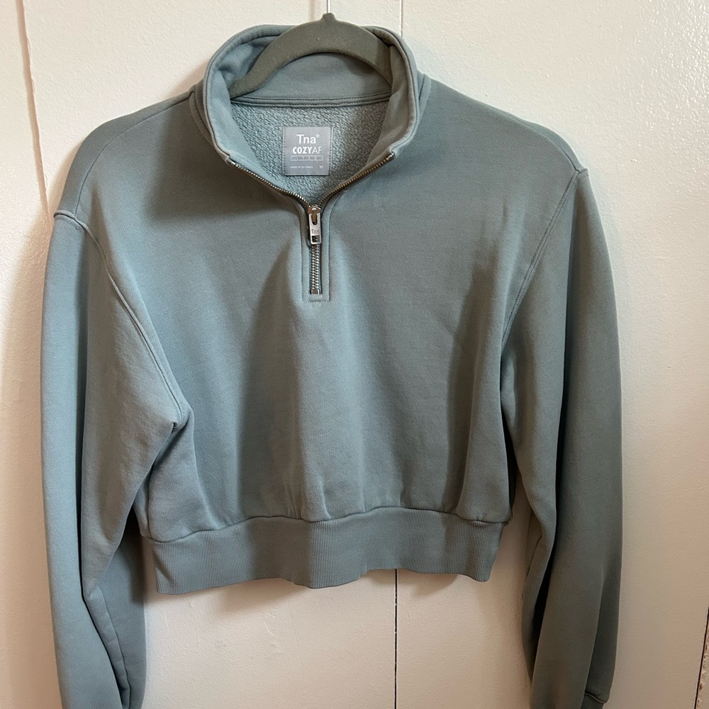 Aritzia pull over